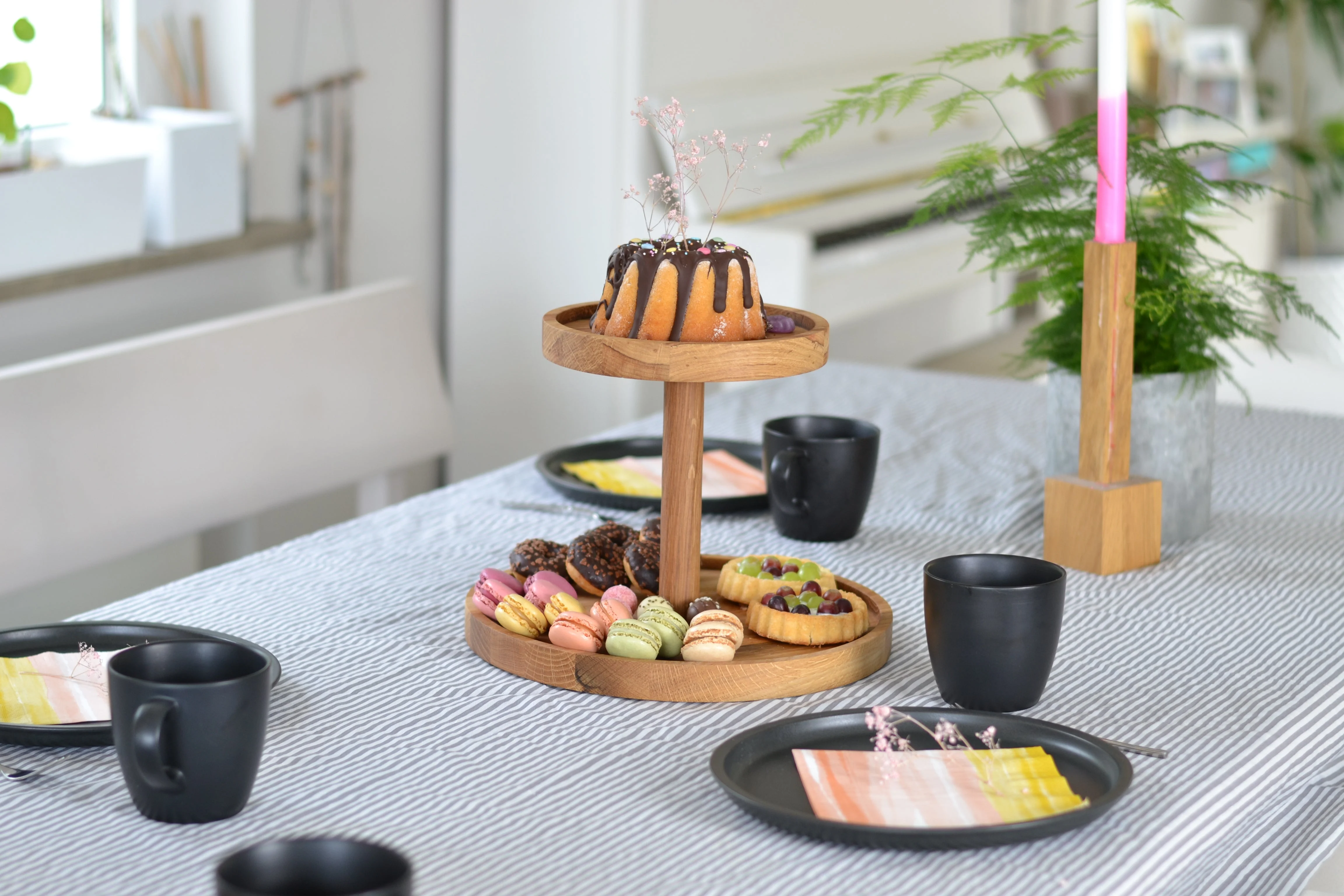DELIGHT 2-stöckige Etagere aus natürlichem Eichenholz - Image 9