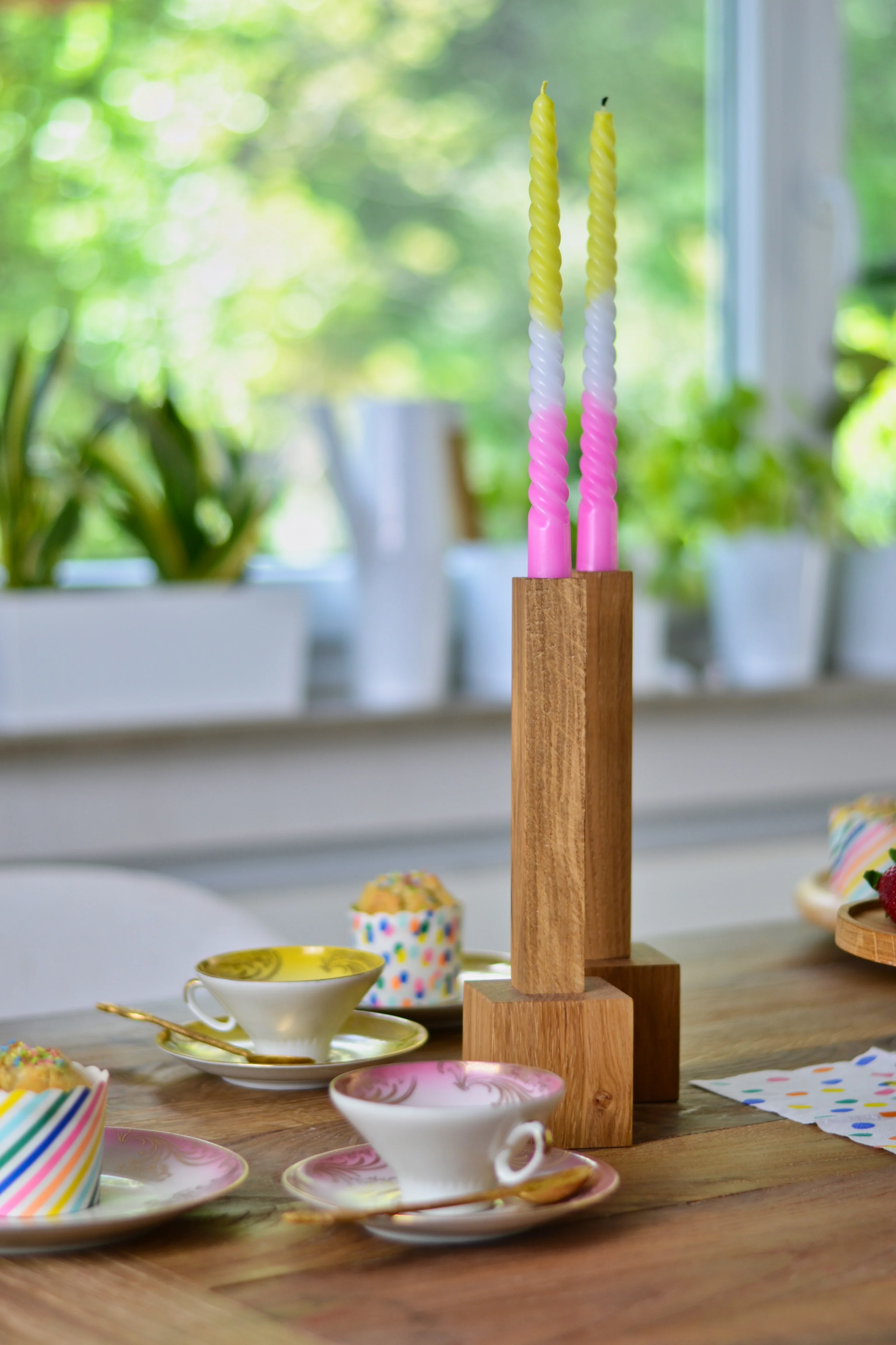 Natuhr Kerzenhalter Block - großer Holz Kerzenständer Eiche geölt für Stabkerzen Tisch Holzdeko Tischdeko Geschenk Hochzeitstag Vintage rustikal skandinavisches Design Kerzen - Image 13
